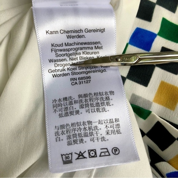 DKNY Skirt Maxi Multi Colored Geometric Pattern & Two Front Slits (~M, 31") - Picture 7 of 7